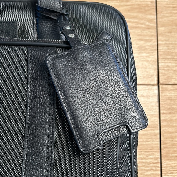 Cole Haan Overnight Work and Laptop Suitcase on wheels - Picture 3 of 9